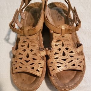 Cliff's by White Mountain Sandles